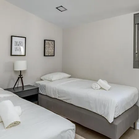 Top-floor With Pool Ref 20 Apartment *