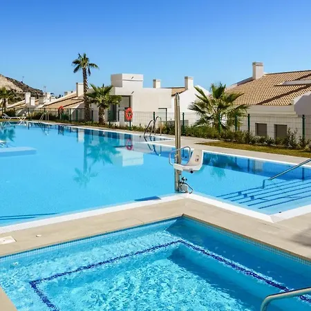 Top-floor With Pool Ref 20 *